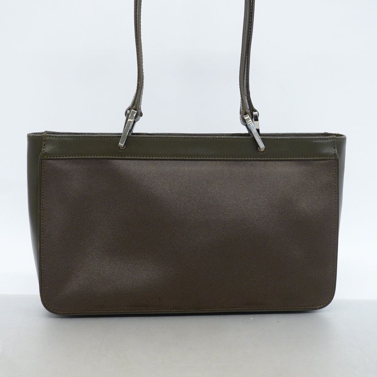 【6hc1646-k】グッチ ハンドバッグ ジャッキー 002 1132 ナイロン カーキ シルバー金具【中古】レディース