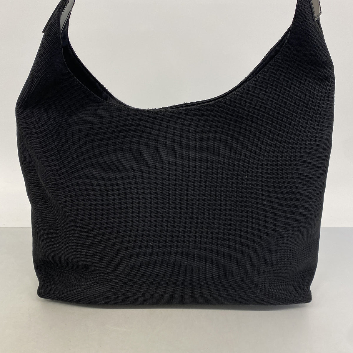 【6hc2837】グッチ ショルダーバッグ 001 3297 キャンバス ブラック シルバー金具【中古】レディース