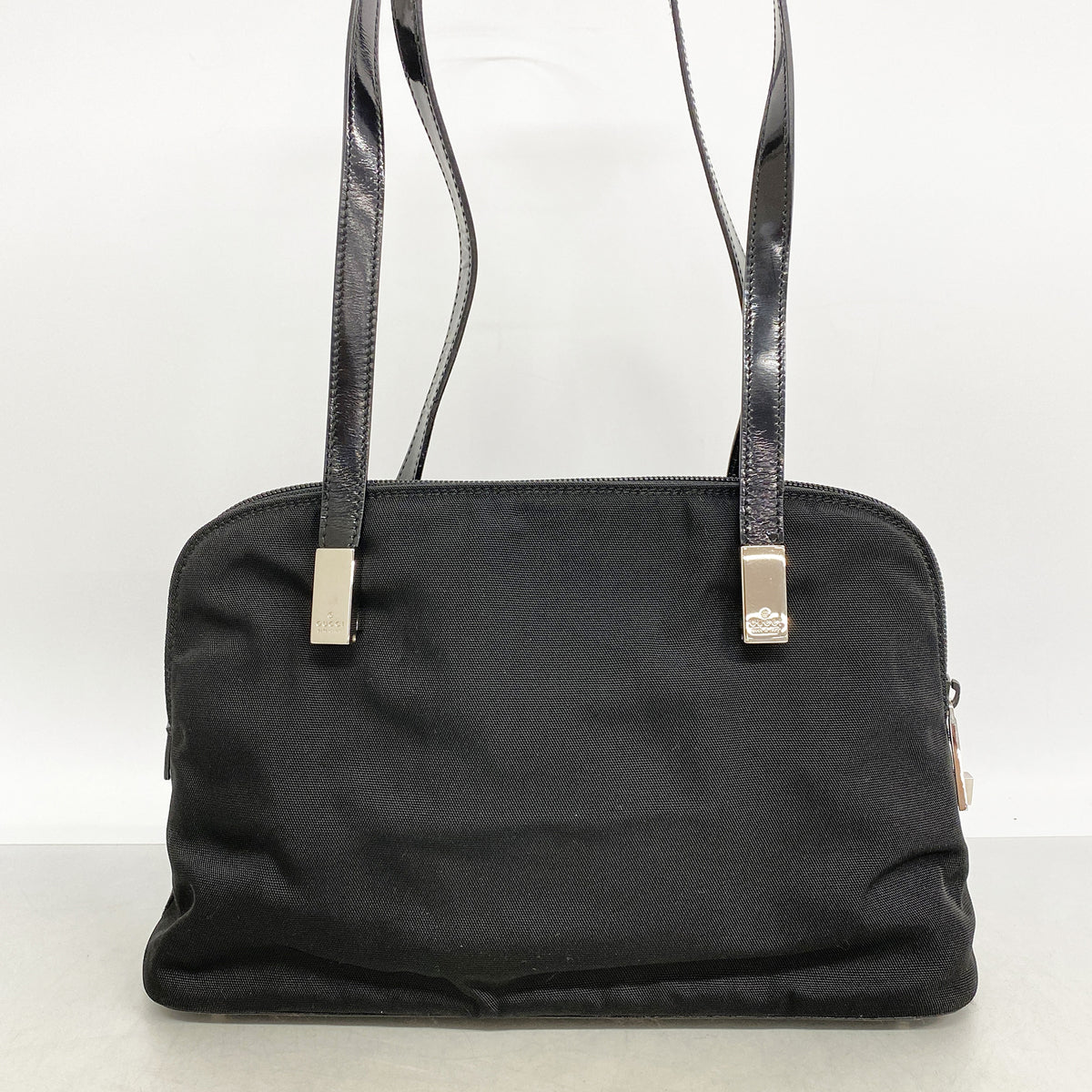【6hd4243-k】グッチ ショルダーバッグ 001 3261 キャンバス ブラック シルバー金具【中古】レディース