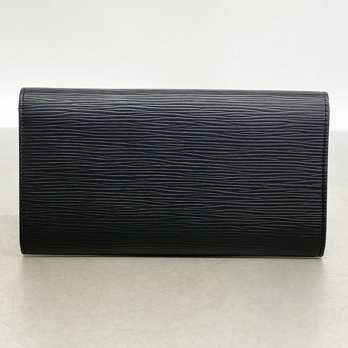 【6hd4372-k】ルイヴィトン 長財布 エピ ポシェットポルトモネクレディ M63572 ノワール【中古】レディース