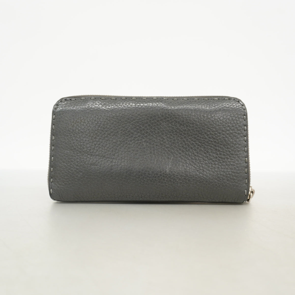 【6he4628】フェンディ 長財布 レザー ブラック シルバー金具【中古】メンズ レディース ユニセックス