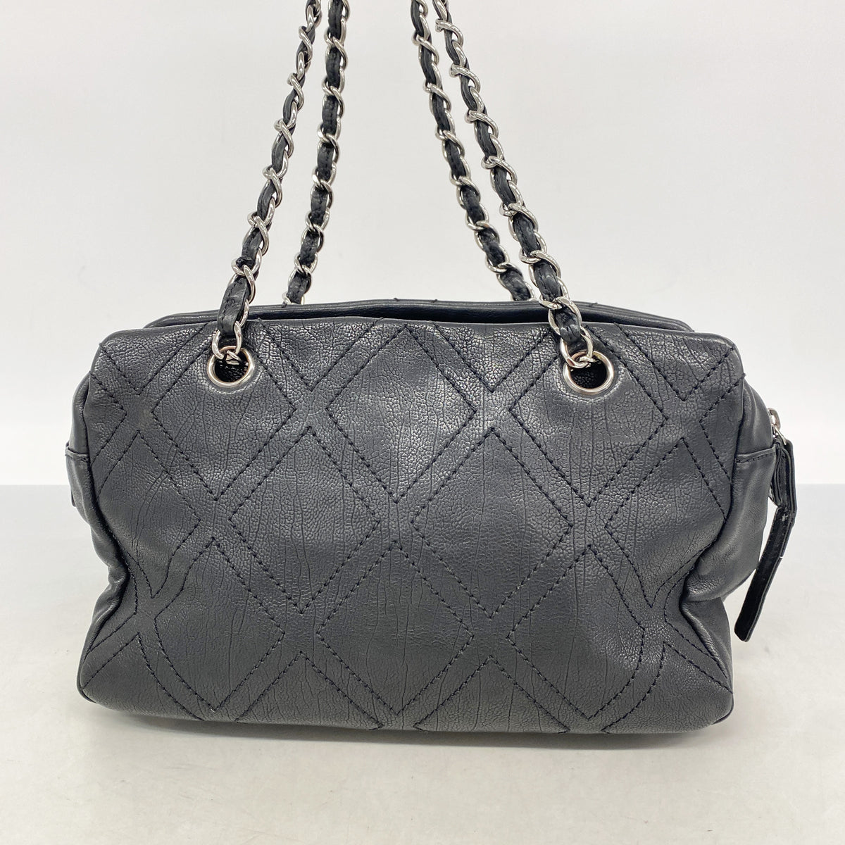 【6he4956】シャネル ショルダーバッグ マトラッセ Wチェーン レザー ブラック シルバー金具【中古】レディース