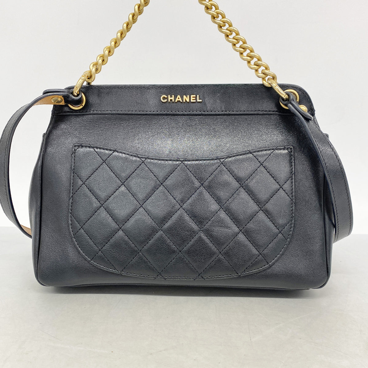 【6he5044-k】シャネル ハンドバッグ マトラッセ チェーンショルダー レザー ブラック ゴールド金具 2wayバッグ【中古】レディース