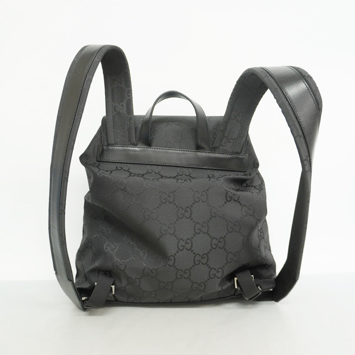 【6hf6045-k】グッチ リュック・デイパック GGスプリーム 003 0238 ナイロン ブラック シルバー金具【中古】レディース