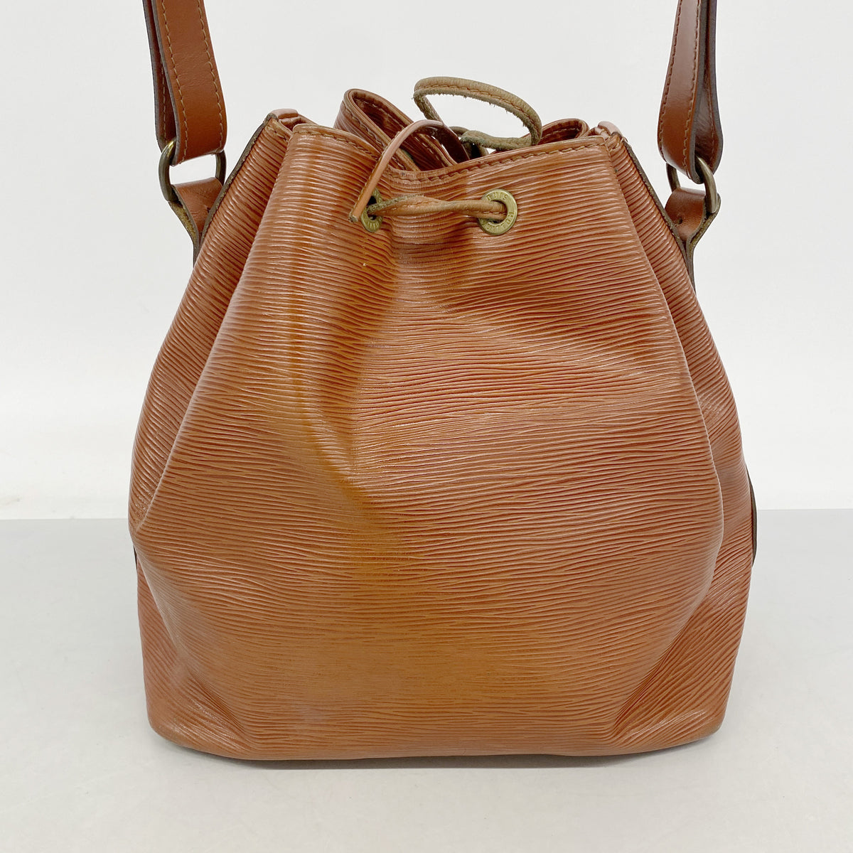 【6hf6256】ルイヴィトン ショルダーバッグ エピ プチノエ M44103 ケニアブラウン【中古】レディース