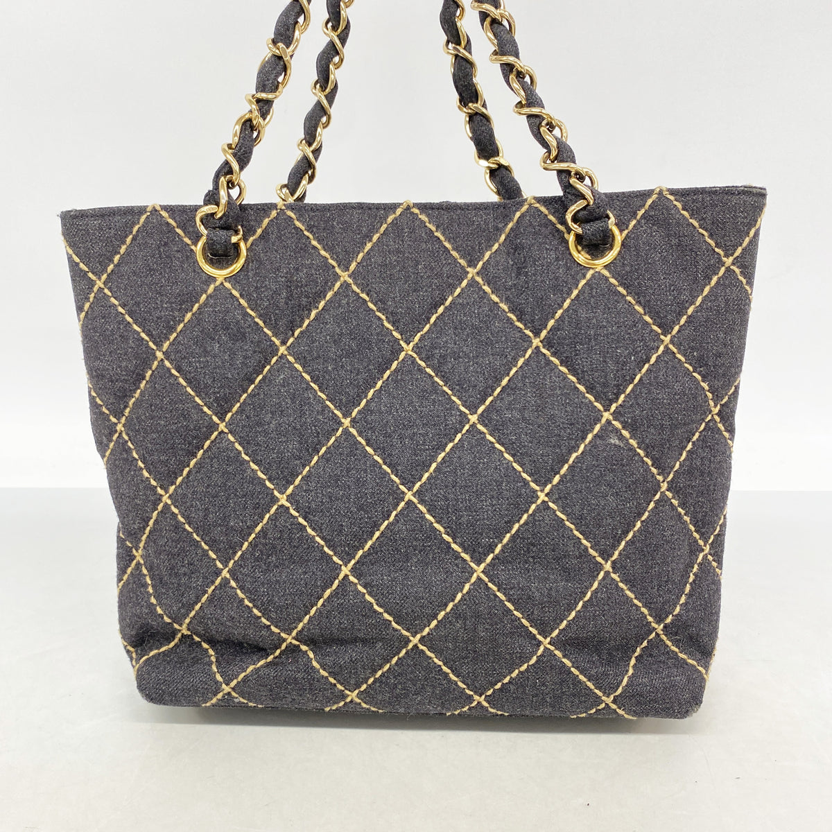 【6ia0088】シャネル チェーントート ワイルドステッチ デニム ネイビー ゴールド金具【中古】レディース
