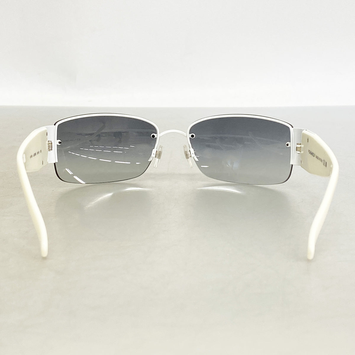 【6ia0293】シャネル サングラス 4117-B プラスチック ホワイト シルバー金具【中古】レディース