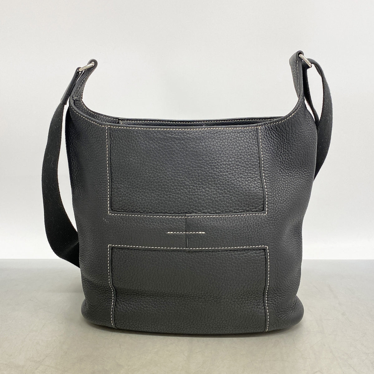 【6ia0872】エルメス ショルダーバッグ グッドニュースPM トリヨンクレマンス ブラック シルバー金具 □L刻印【中古】レディース