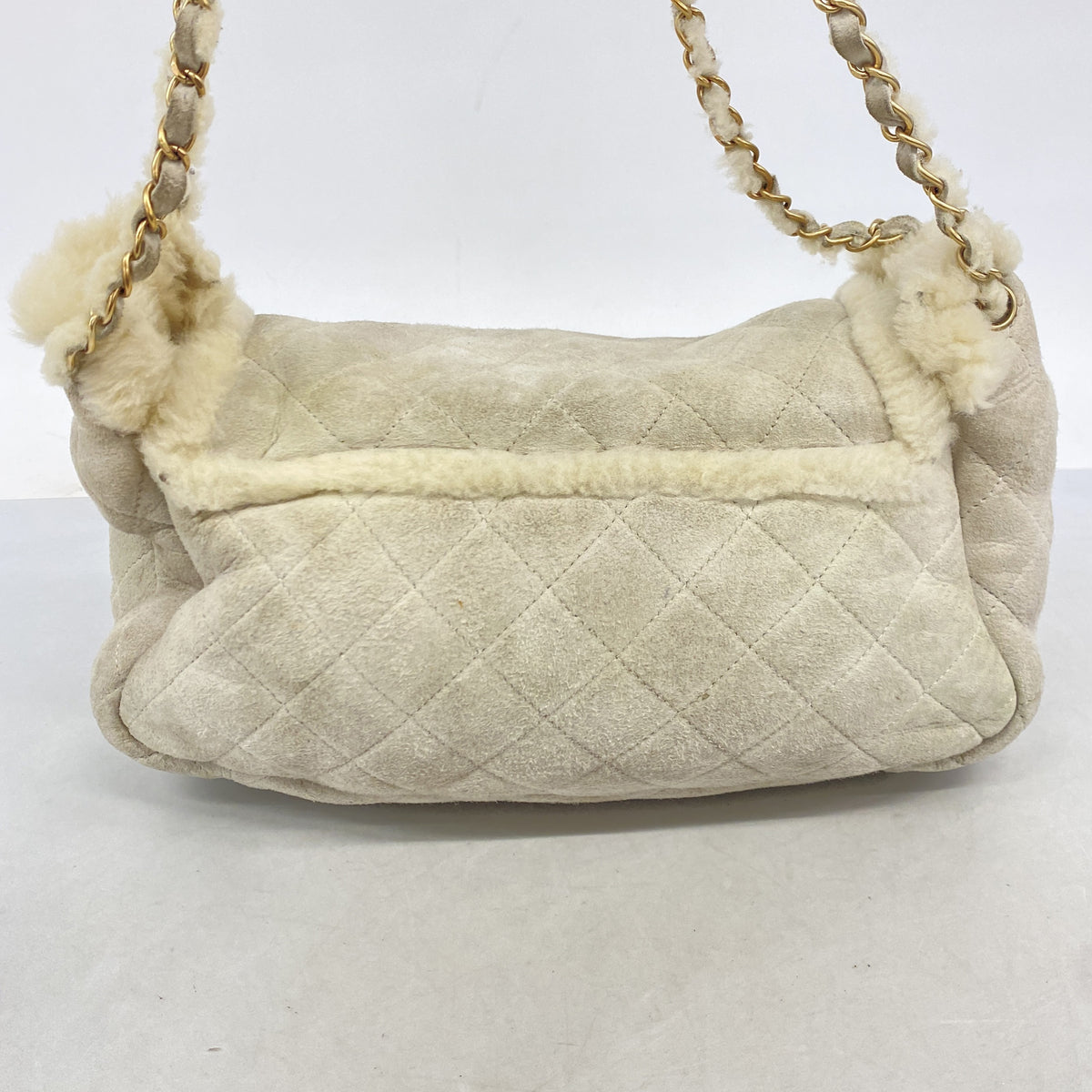 【6ib1442】シャネル ショルダーバッグ マトラッセ チェーンショルダー ファー グレー ゴールド金具【中古】レディース