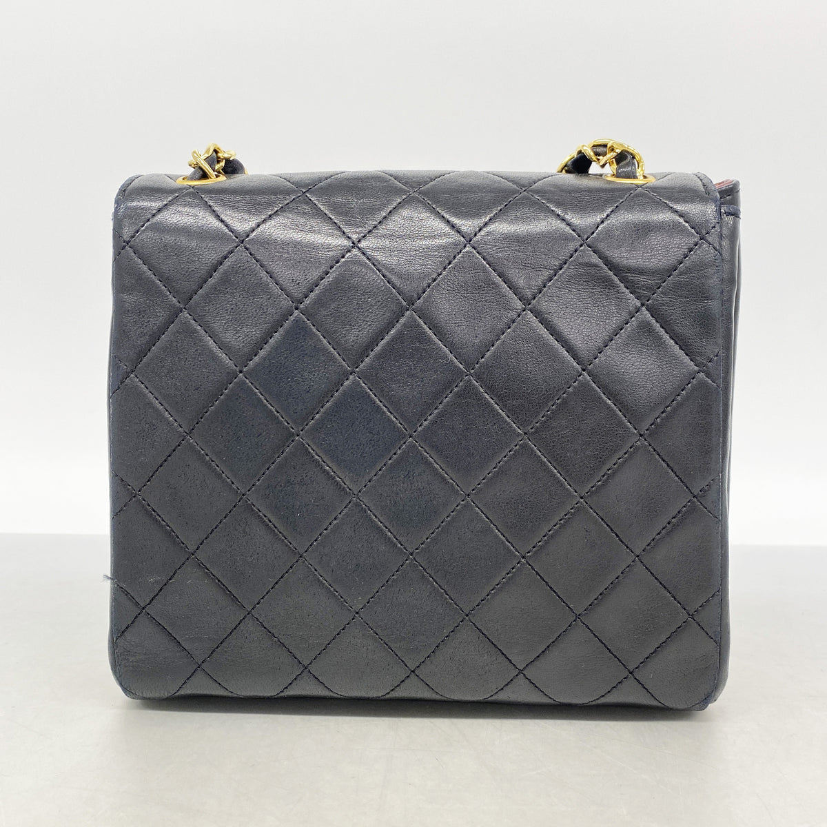 【6ic3821】シャネル ショルダーバッグ ミニマトラッセ チェーンショルダー ラムスキン ブラック ゴールド金具【中古】レディース
