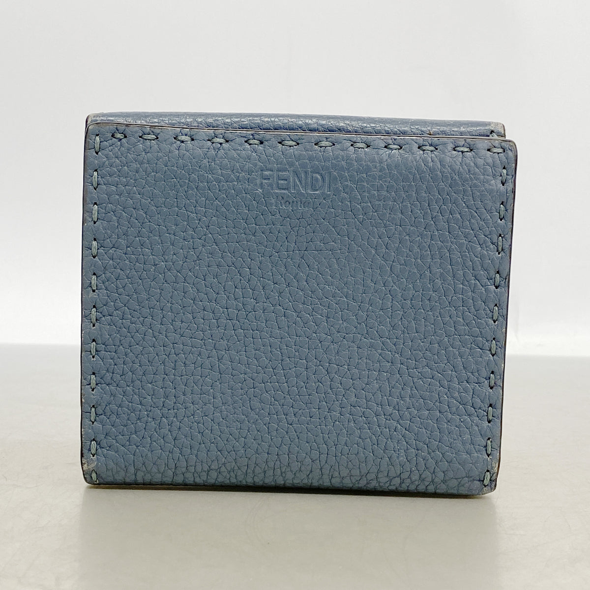 【6ic4327】フェンディ 財布 セレリア ピーカブー レザー ブルー シルバー金具【中古】メンズ レディース ユニセックス