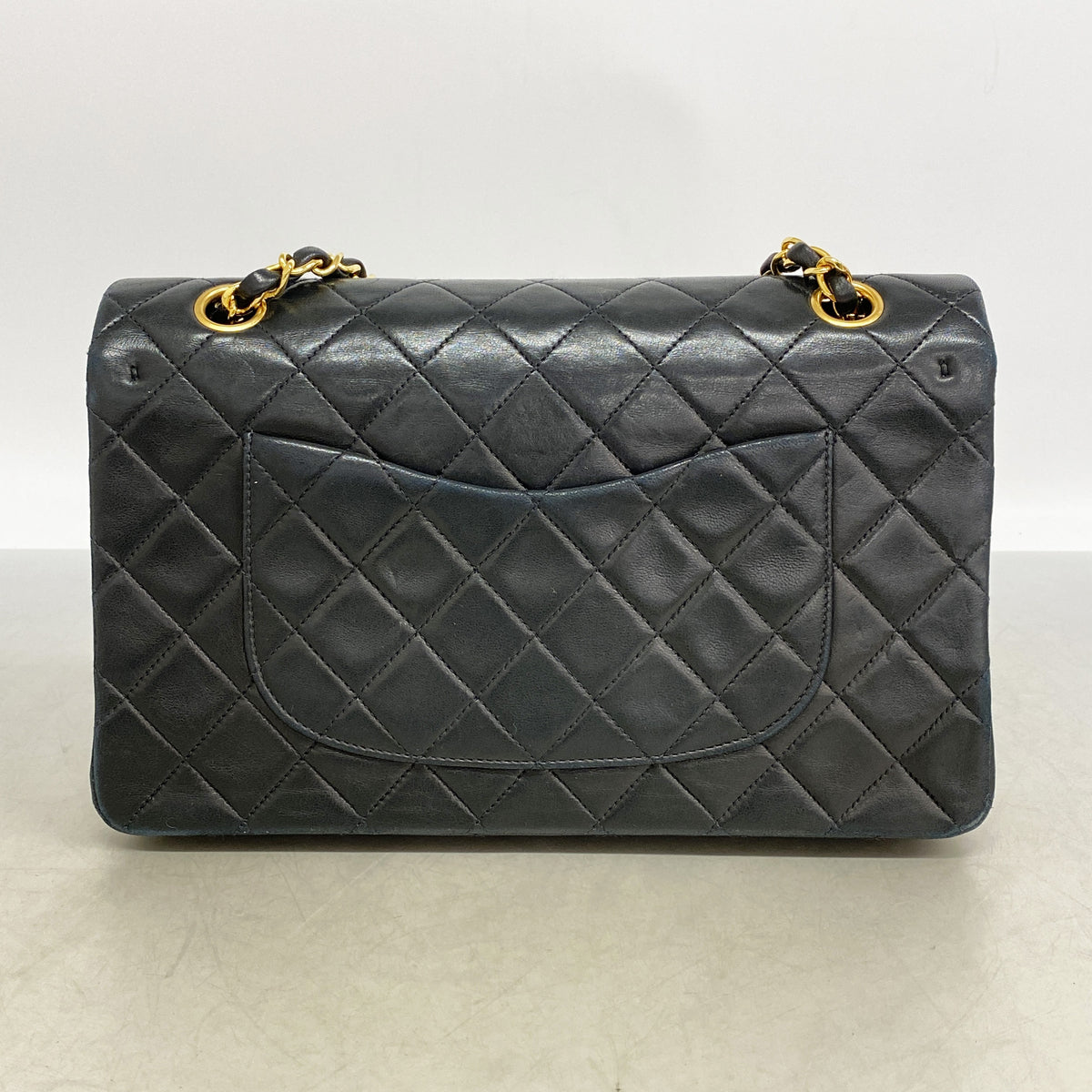 【6id5261】シャネル ショルダーバッグ マトラッセ Wフラップ Wチェーン ラムスキン ブラック ゴールド金具【中古】レディース