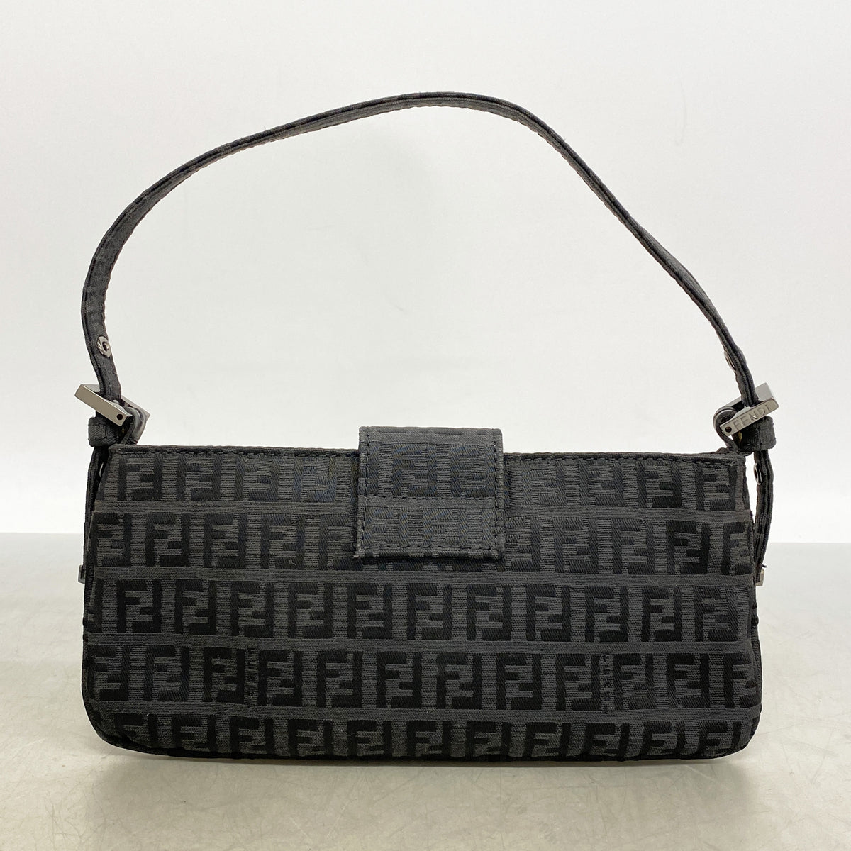【6id6102】フェンディ ハンドバッグ ズッキーノ ナイロンキャンバス ブラック シルバー金具【中古】レディース