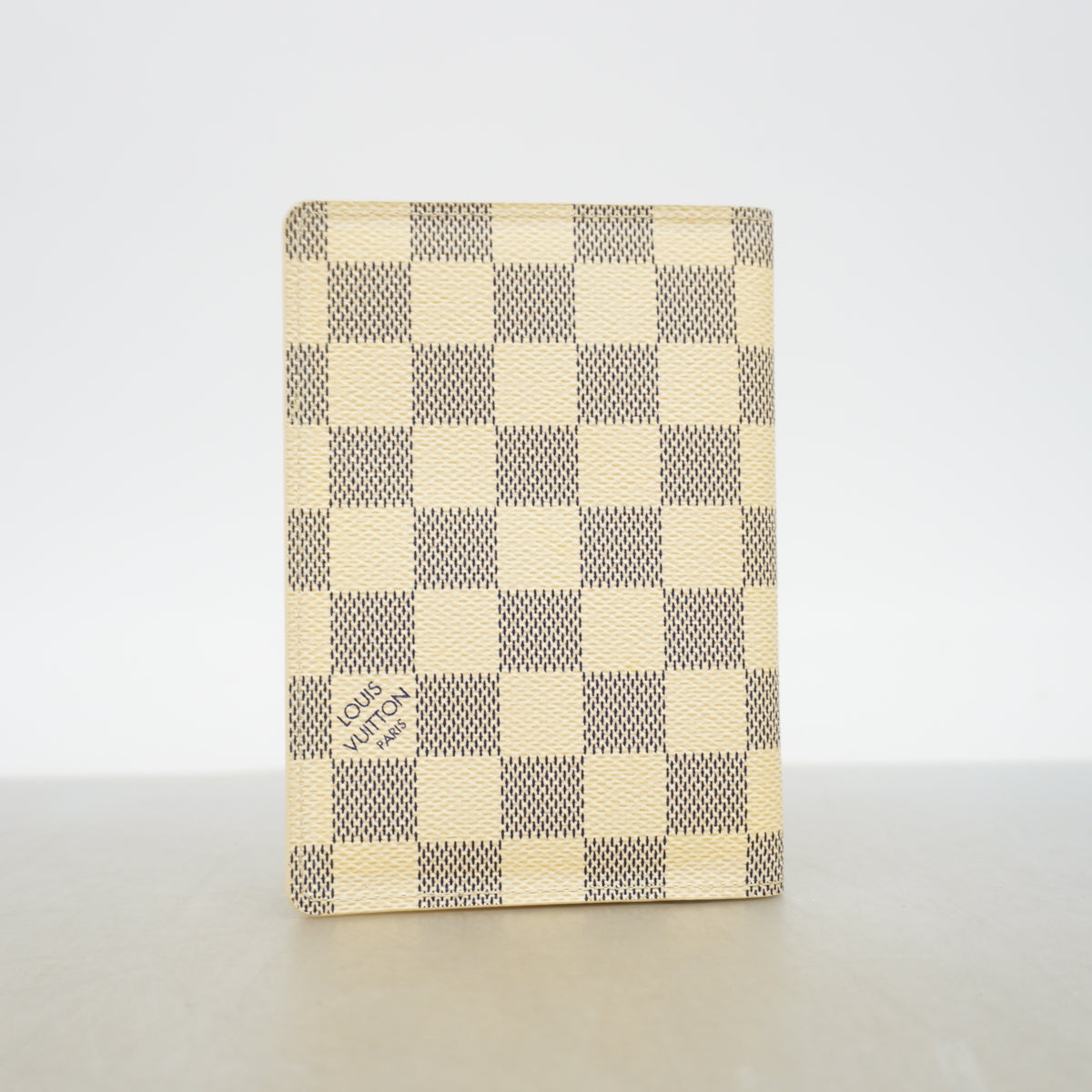 【6ie6562】ルイヴィトン パスポートケース ダミエ・アズール クーヴェルテュールパスポール N60032 ホワイト【中古】レディース