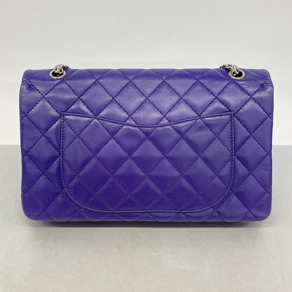 【6ie6907】シャネル ショルダーバッグ 2.55/マトラッセ Wフラップ Wチェーン マキシ ラムスキン パープル シルバー金具【中古】レディース
