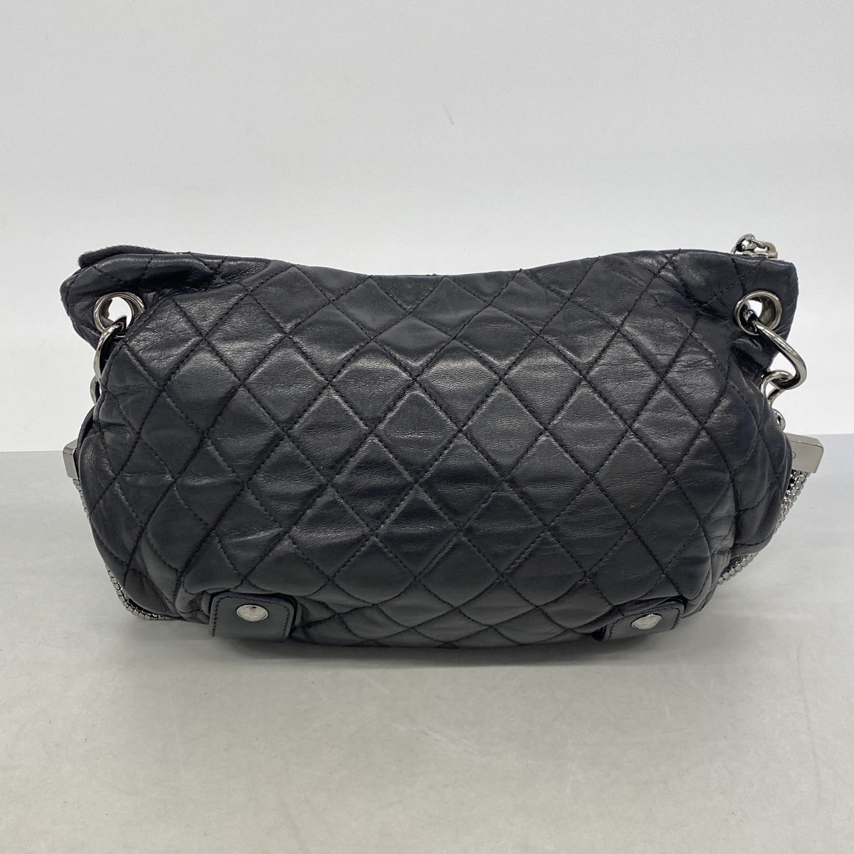 【6ie6942】シャネル ショルダーバッグ マトラッセ ラムスキン ブラック シルバー金具【中古】レディース