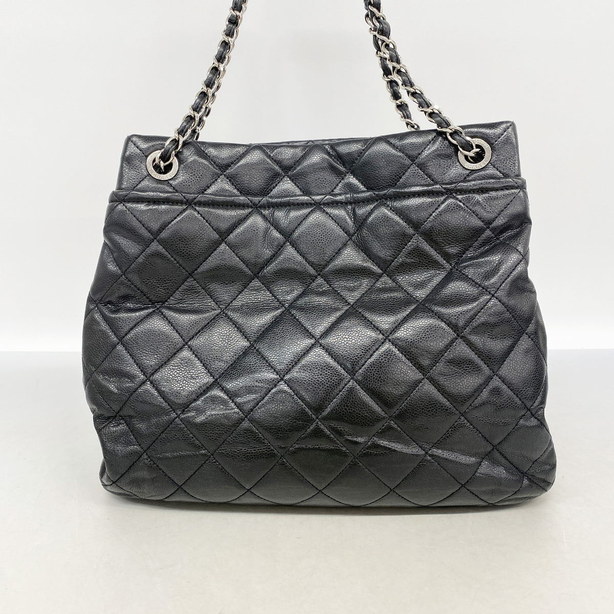 【6ie7083】シャネル ショルダーバッグ マトラッセ チェーンショルダー キャビアスキン ブラック シルバー金具【中古】レディース