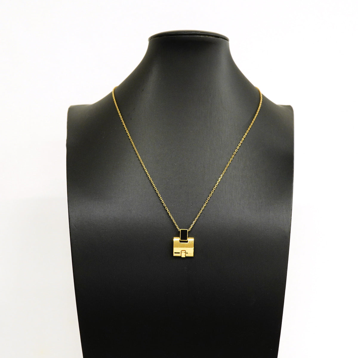 【6jhb0697】エルメス ネックレス アイリーン GPメッキ ゴールド ブラック【中古】レディース