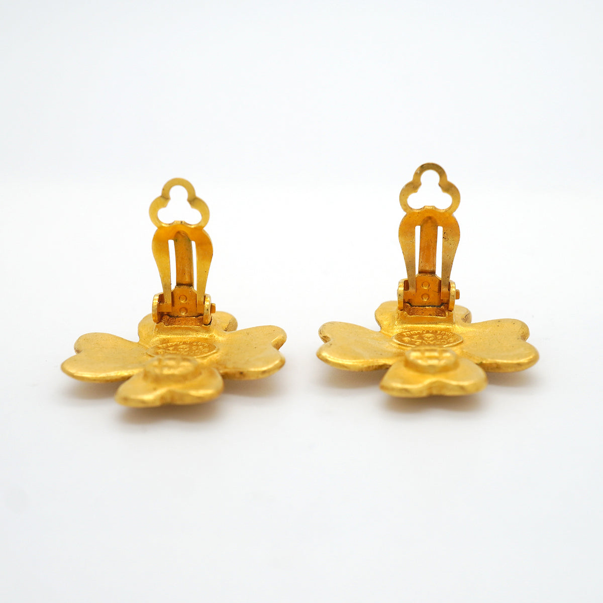 【6jkb0593】シャネル イヤリング ヴィンテージ ココマーク クローバーモチーフ GPメッキ ゴールド【中古】レディース