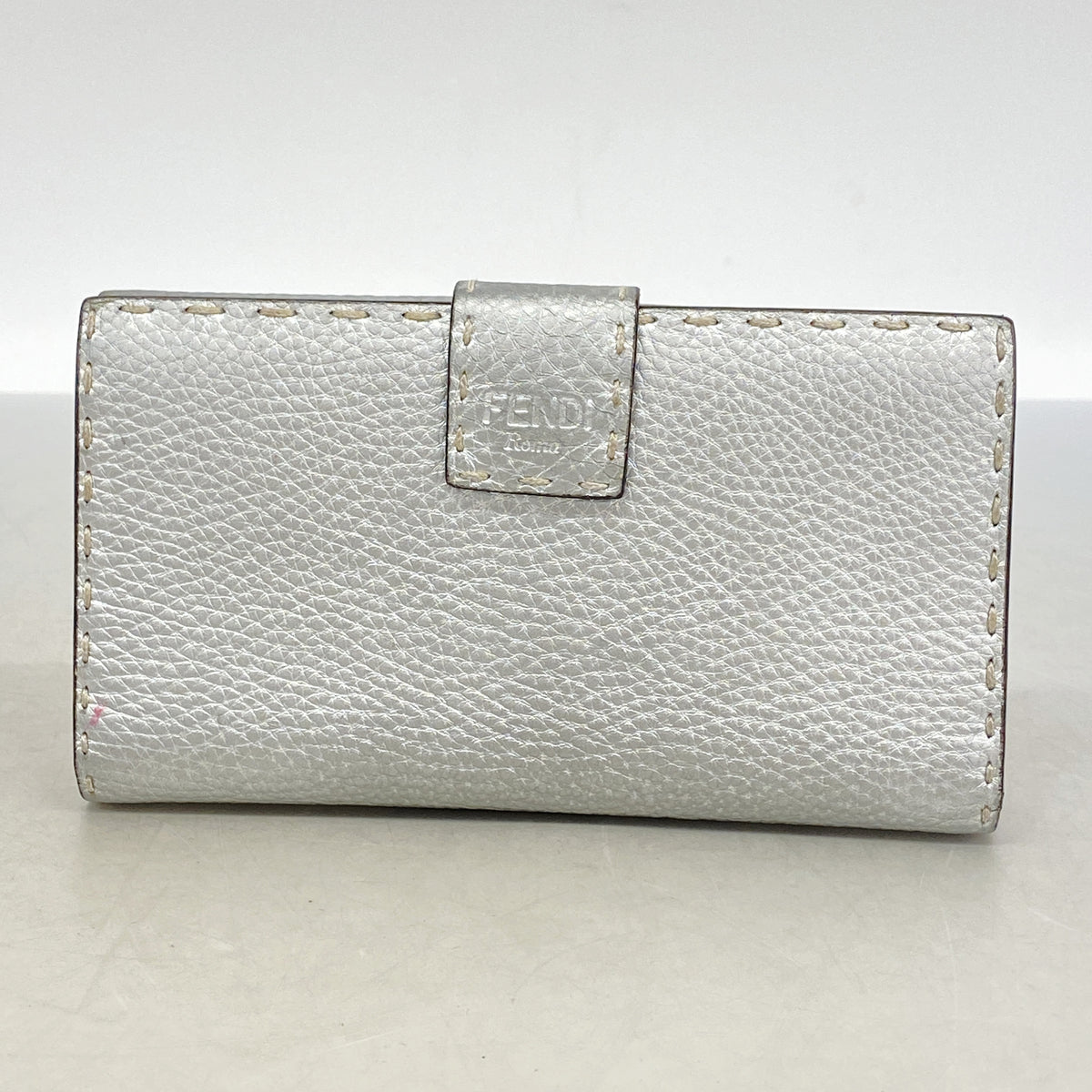 【6ka0057】フェンディ 長財布 セレリア レザー シルバー シルバー金具【中古】レディース