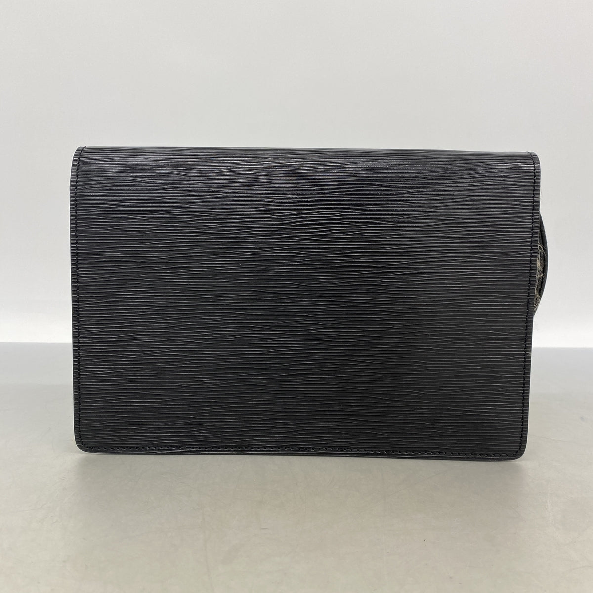 【6kb1302】ルイヴィトン クラッチバッグ エピ ポシェットセリエドラゴンヌ M52612 ノワール【中古】メンズ