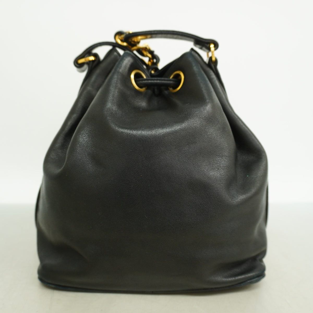【6kc2066】シャネル ショルダーバッグ ラムスキン ブラック ゴールド金具【中古】レディース