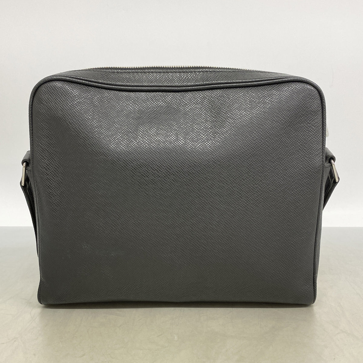 【6kd3534】ルイヴィトン ショルダーバッグ タイガ アレックスメッセンジャー M30260 ノワール【中古】メンズ