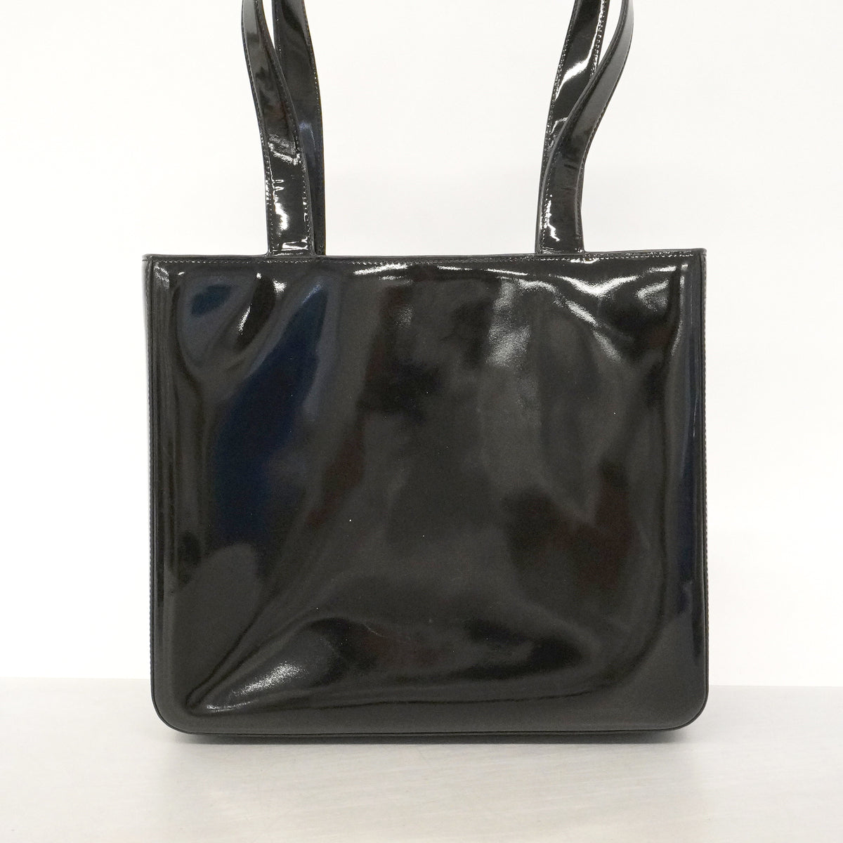 【6kd3671】シャネル ショルダーバッグ パテントレザー ブラック ゴールド金具【中古】レディース