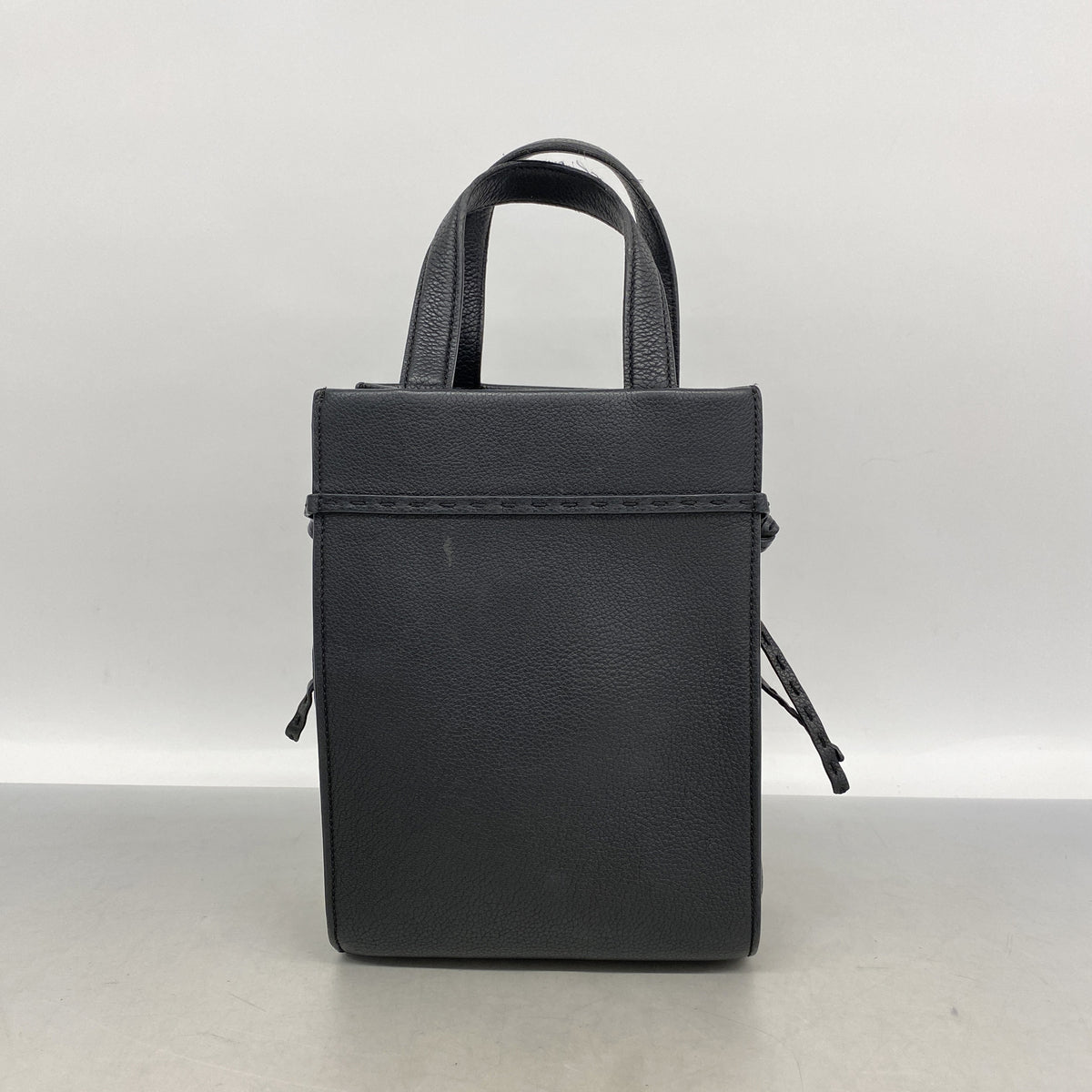 【6kd4246】フェンディ ハンドバッグ ゴートゥーショッパー レザー ブラック シルバー金具 2wayバッグ【中古】レディース