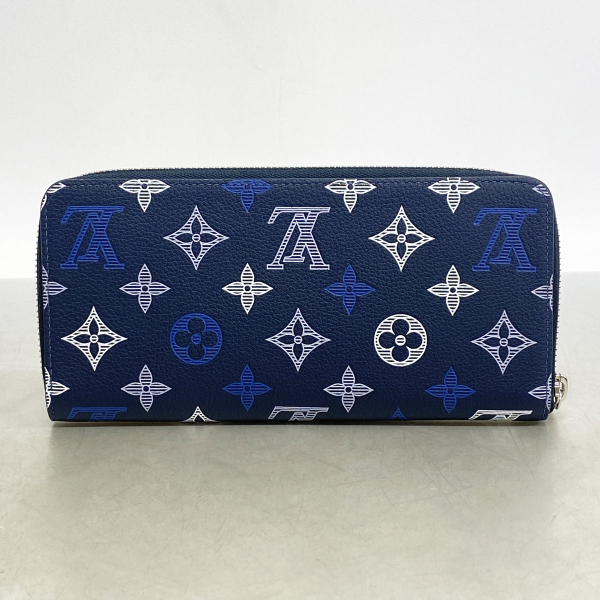 【6kd4927】ルイヴィトン 長財布 モノグラム・シャドウ ジッピーホリゾンタル M29777 ネイビー【中古】メンズ