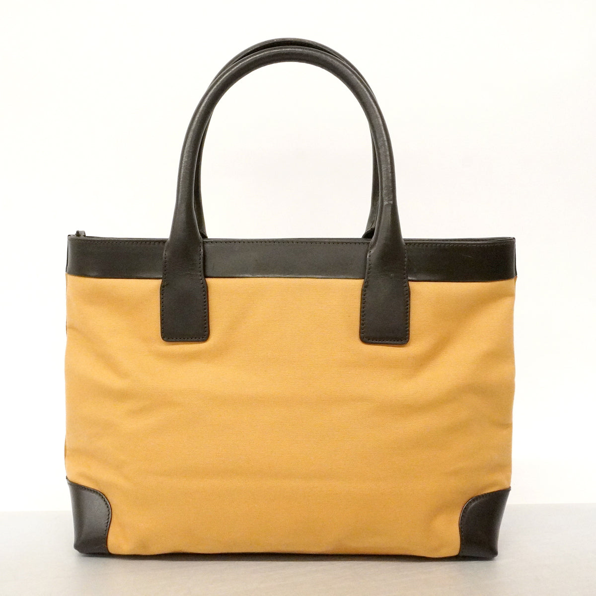 【6ke5215】グッチ トートバッグ シェリーライン 002 1119 キャンバス ブラウン ブラック ゴールド金具【中古】レディース