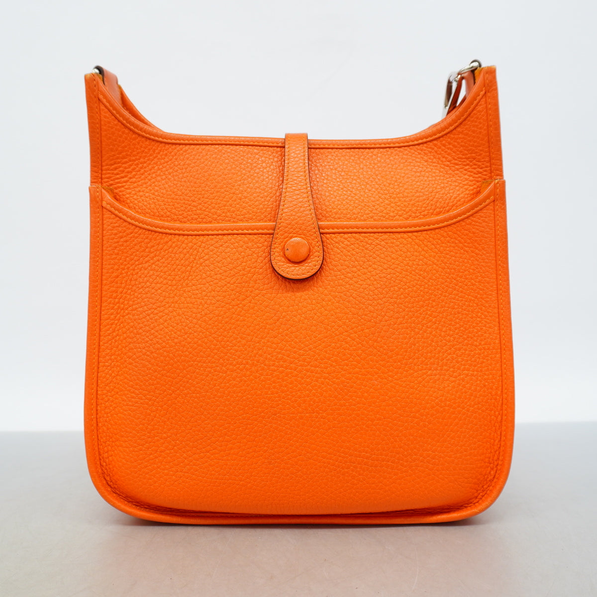 【6ke6084-e】エルメス ショルダーバッグ エヴリン3PM トリヨンクレマンス オレンジ シルバー金具 □R刻印【中古】レディース