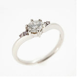 【jt075】 リング Pt900 プラチナ ダイヤモンド 0.31ct/0.04ct 10.5号 未使用【中古】レディース