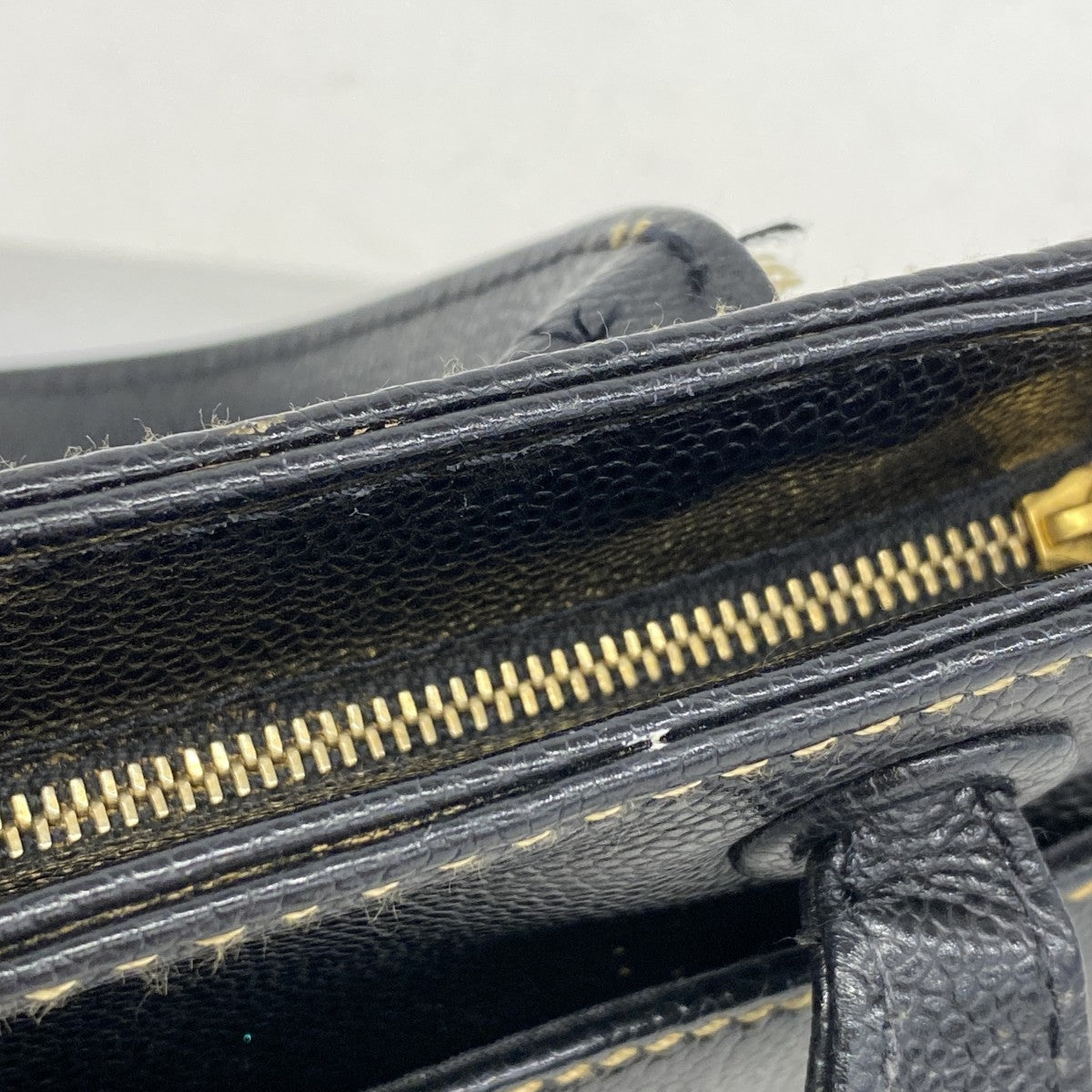 【5gd5384-h】シャネル ハンドバッグ キャビアスキン ブラック ゴールド金具【中古】レディース