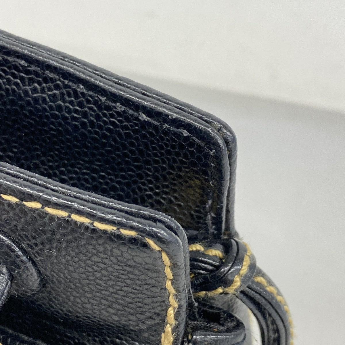 【5gd5384-h】シャネル ハンドバッグ キャビアスキン ブラック ゴールド金具【中古】レディース