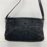 【5gd5409-h】フェンディ ショルダーバッグ スウェード ブラック シルバー金具【中古】レディース