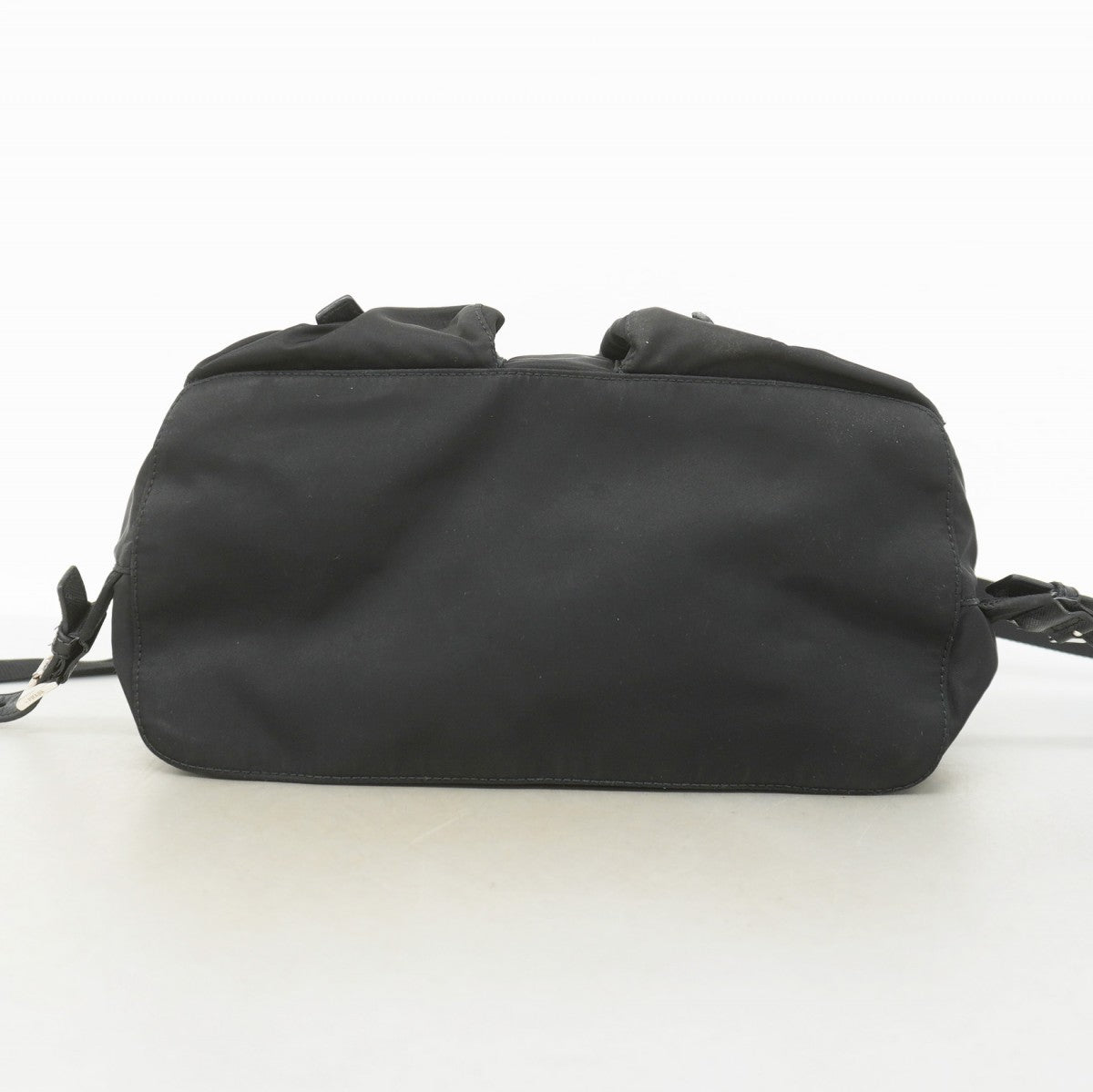 【5gd5432-h】プラダ リュック・デイパック ナイロン ブラック シルバー金具【中古】レディース