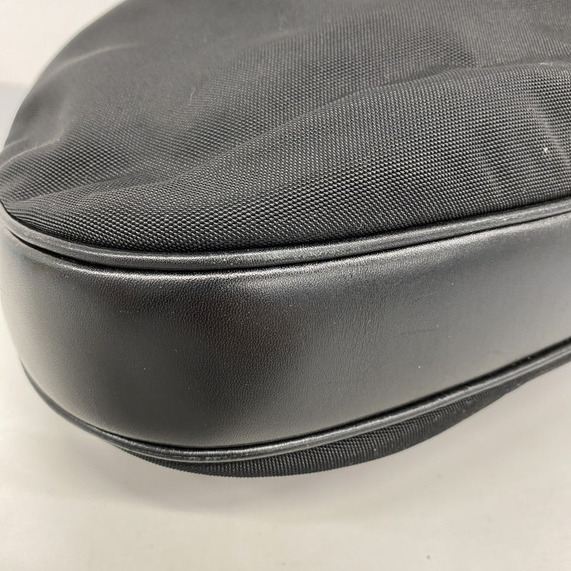 【5ge5645-h】グッチ ショルダーバッグ 001 3315 ナイロン ブラック シルバー金具【中古】レディース