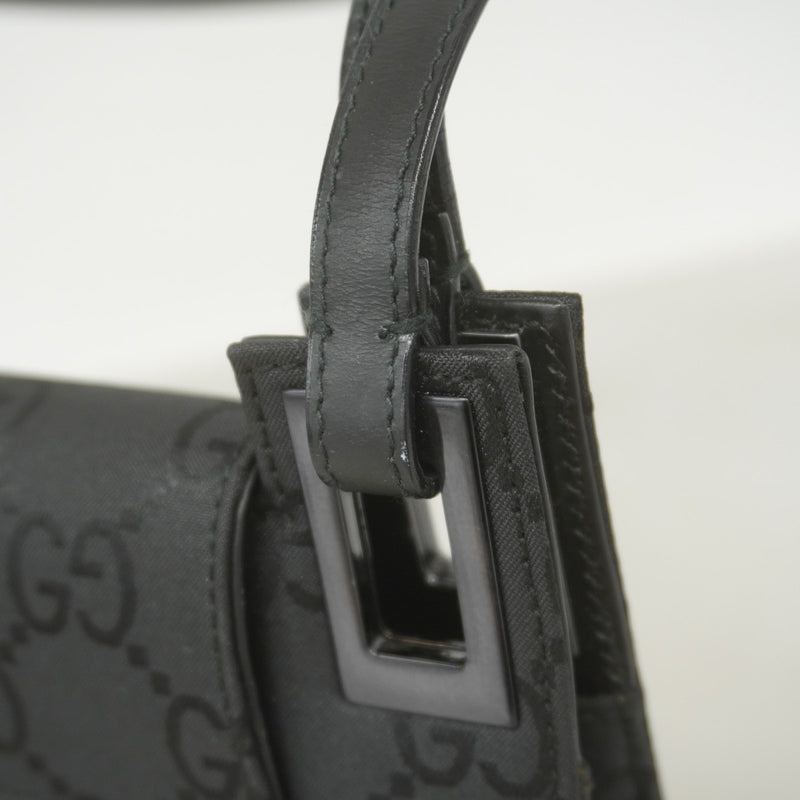 【5ge5658-h】グッチ ショルダーバッグ GGナイロン 001 3068 ナイロン ブラック シルバー金具【中古】レディース