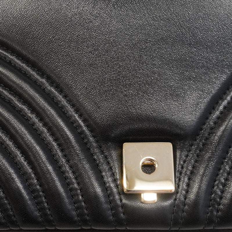 【5ge5680-h】グッチ ショルダーバッグ GGマーモント 837267 レザー ブラック シャンパンゴールド金具【中古】レディース