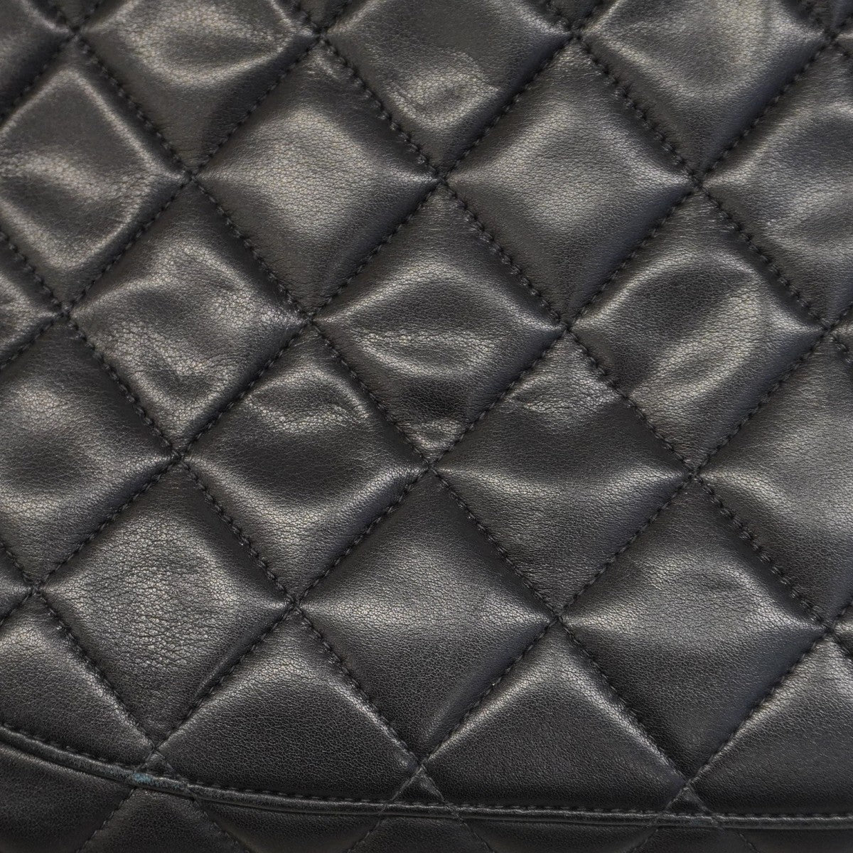 ★SALE【5ge5784-h】シャネル ショルダーバッグ デカマトラッセ Wチェーン ラムスキン ブラック ゴールド金具【中古】レディース