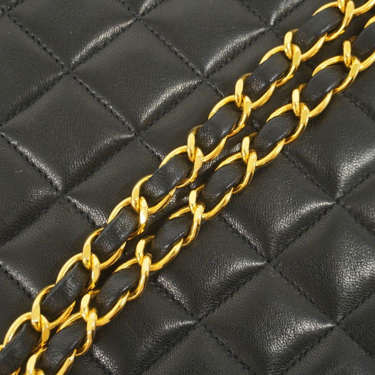 ★SALE【5hb0680-h】シャネル ショルダーバッグ ミニマトラッセ チェーンショルダー ラムスキン ブラック ゴールド金具【中古】レディース