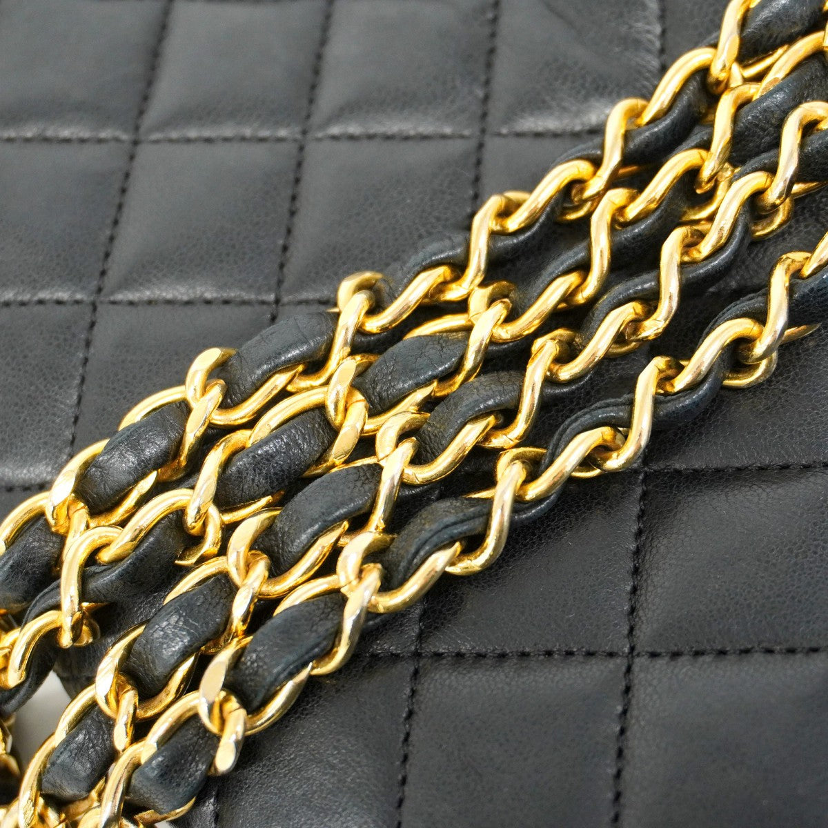 ★SALE【5hb1581-h】シャネル ショルダーバッグ ミニマトラッセ チェーンショルダー ラムスキン ブラック ゴールド金具【中古】レディース