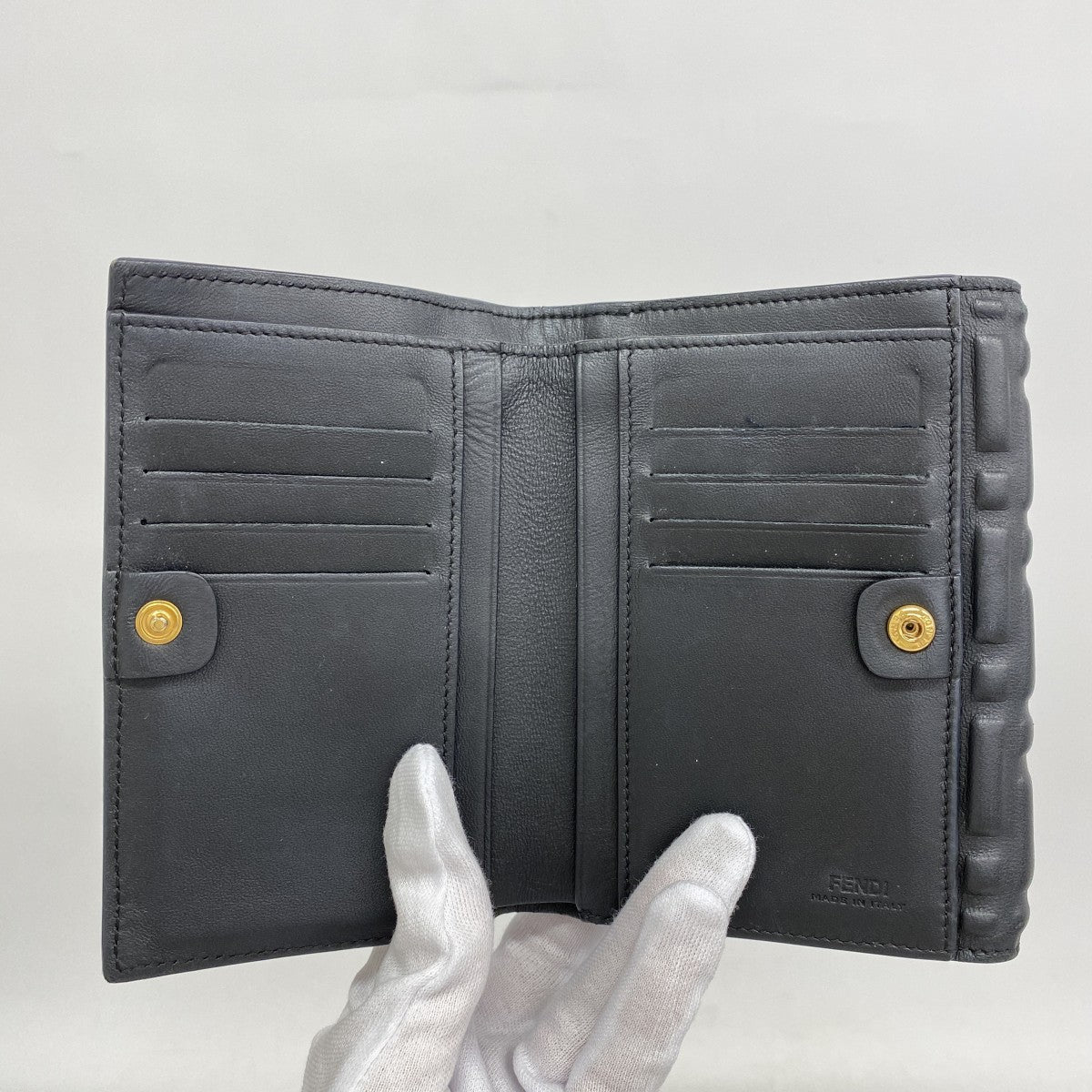 ★最終価格★SALE【5hb1598】フェンディ 財布 レザー ブラック ゴールド金具【中古】レディース
