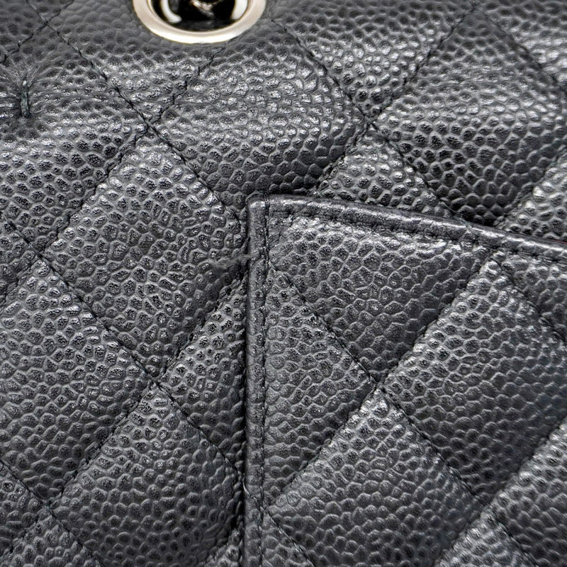 ★SALE【5hc1882-h】シャネル ショルダーバッグ マトラッセ Wフラップ Wチェーン キャビアスキン ブラック シルバー金具【中古】レディース