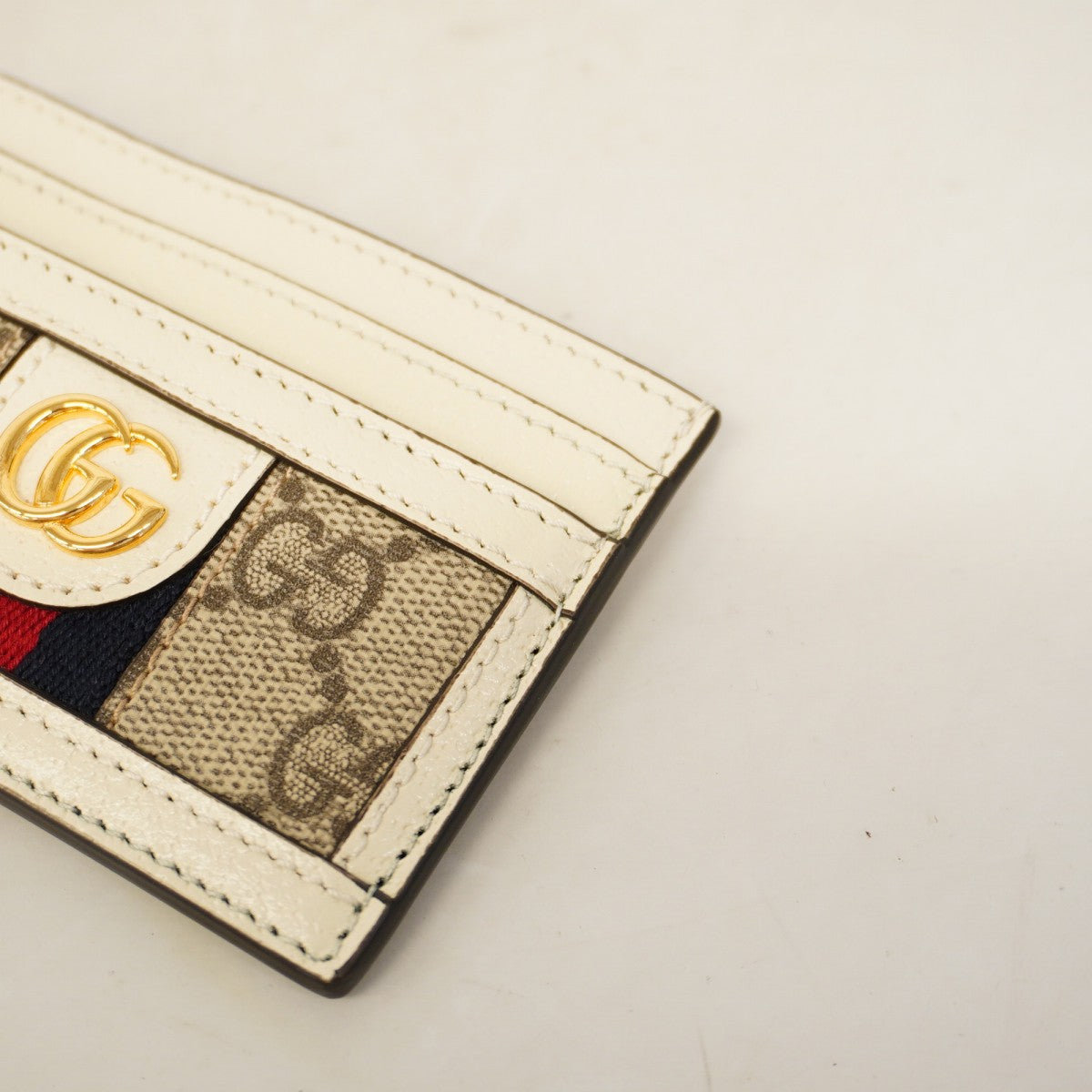 【5hc2208-h】グッチ カードケース オフィディア 523159 PVC レザー ベージュ ホワイト ゴールド金具【中古】レディース
