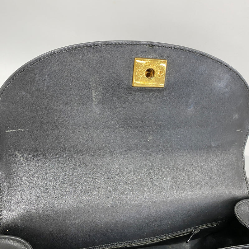 【5hc2482-h】カルティエ ショルダーバッグ パンテール レザー ブラック ゴールド金具【中古】レディース