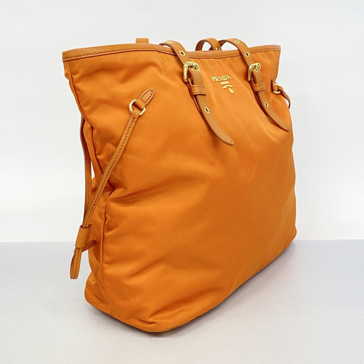 ★SALE【5hc2562-h】プラダ トートバッグ ナイロン オレンジ ゴールド金具【中古】レディース