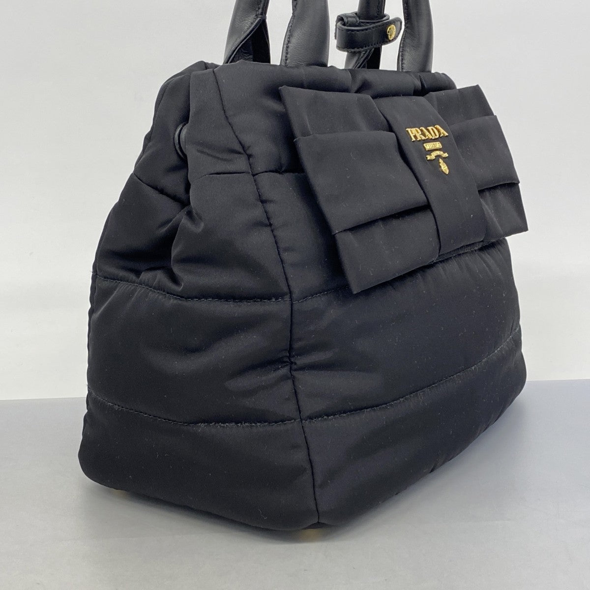 ★SALE【5hc2563-h】プラダ ハンドバッグ テスートボンバー ナイロン ブラック ゴールド金具【中古】レディース