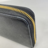 【5hc2564-h】プラダ 長財布 レザー ブラック ゴールド金具【中古】レディース